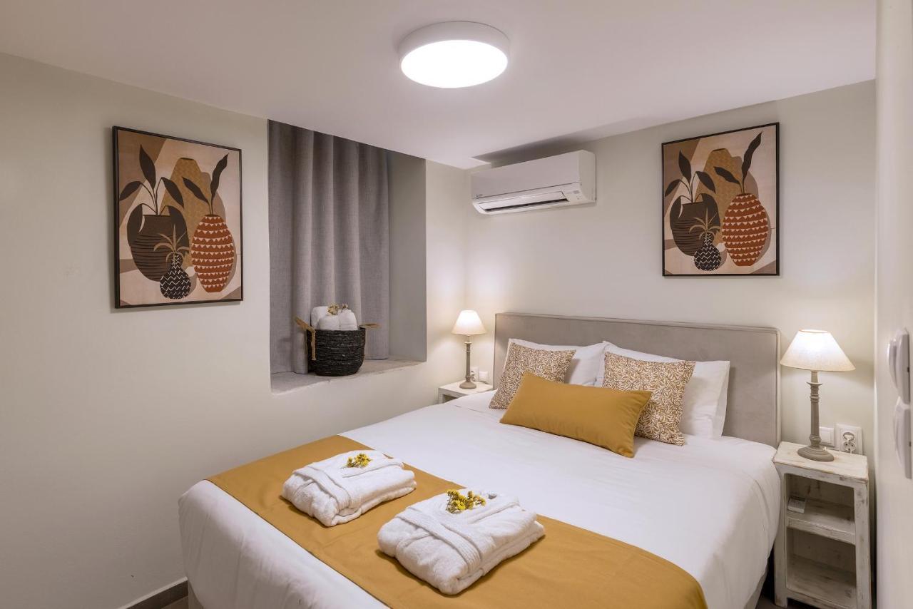 Grammata Suites Ερμούπολη Εξωτερικό φωτογραφία