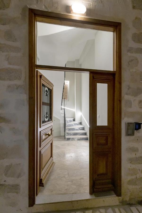Grammata Suites Ερμούπολη Εξωτερικό φωτογραφία
